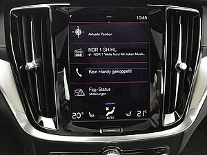 Volvo  T6 Plus Dark AWD PanoDach Cam