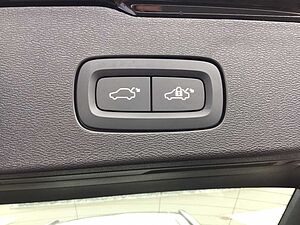 Volvo  T6 Plus Dark AWD PanoDach Cam
