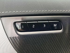 Volvo  T8 Plus Bright Recharge AWD 7-Sitzer