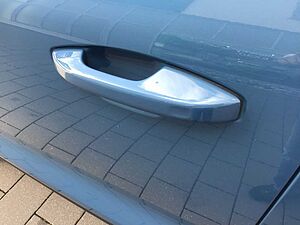 Volvo  B4 Plus Dark Harman-Kardon  WSS beheizt