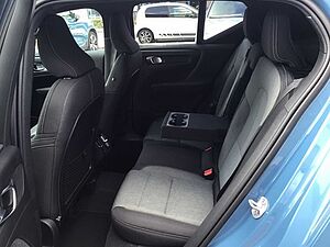 Volvo  B4 Plus Dark Harman-Kardon  WSS beheizt