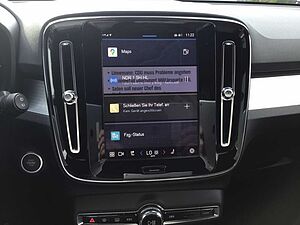 Volvo  B4 Plus Dark Harman-Kardon  WSS beheizt