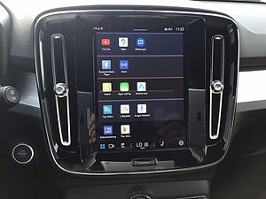 Volvo  B4 Plus Dark Harman-Kardon  WSS beheizt