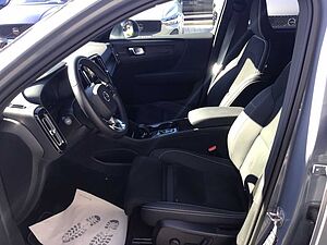 Volvo  T4 Plus Bright Recharge Navi Nebel