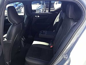 Volvo  T4 Plus Bright Recharge Navi Nebel