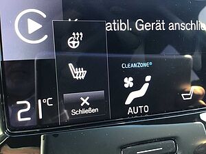 Volvo  T4 Plus Bright Recharge Navi Nebel