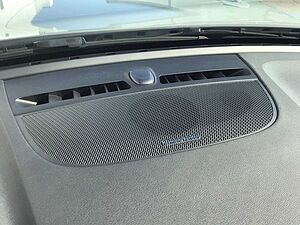 Volvo  T4 Plus Bright Recharge Navi Nebel