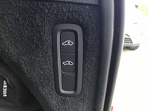 Volvo  T8 Ultimate Bright AWD 7-Sitzer PanoDach