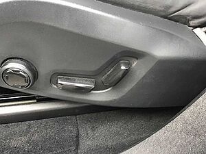 Volvo  T8 Ultimate Bright AWD 7-Sitzer PanoDach