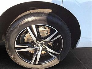 Volvo  B4 D AWD R Design Autom. /360°RFK/4-Z. Klima