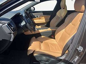 Volvo  B4 Inscription Autom. /Panorama/ACC/4Z-Klima