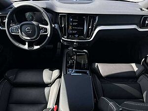Volvo  T6 Recharge AWD Geartronic R Design