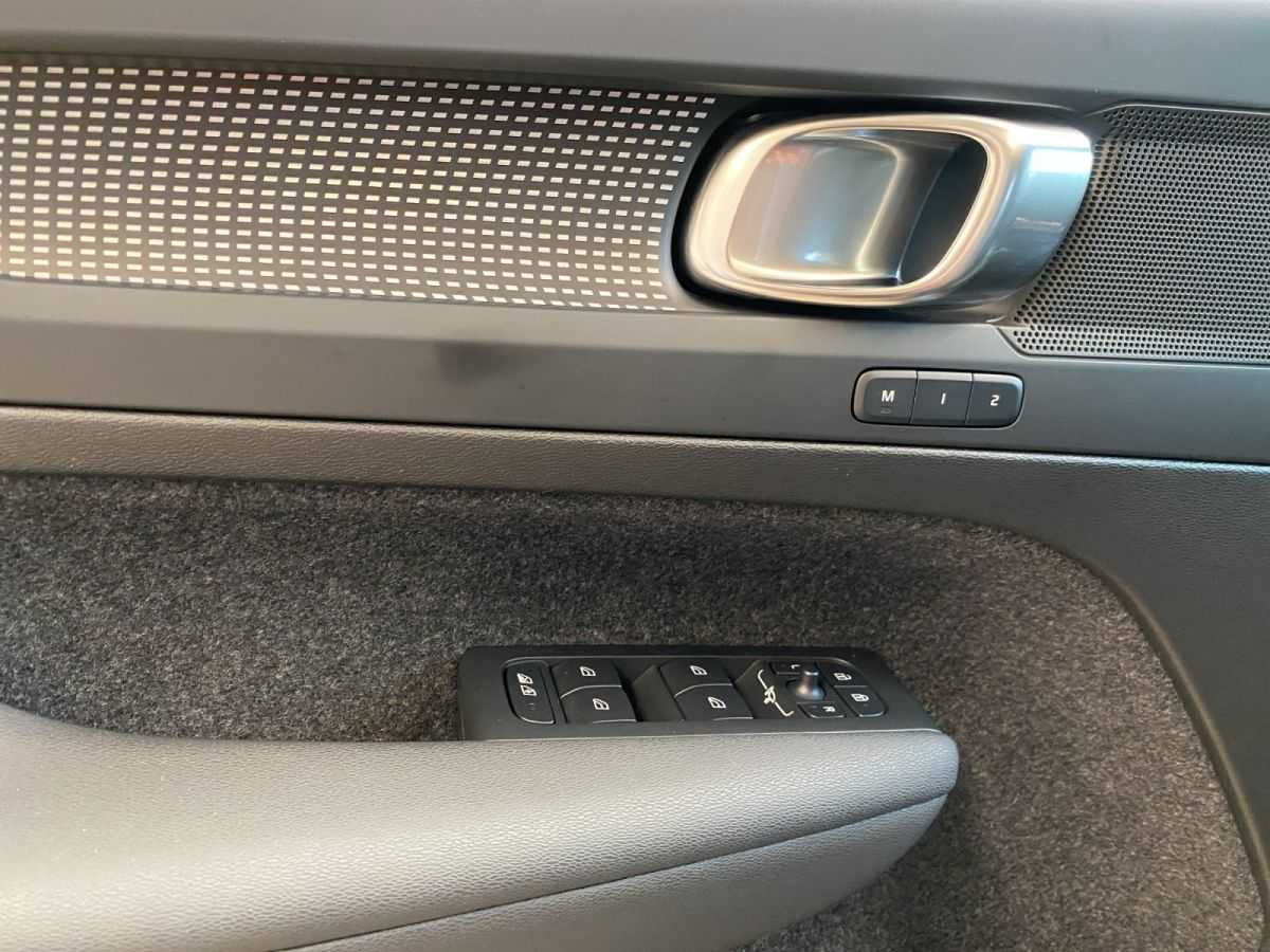 Volvo  B3 Core AUT Kam. Navi Virtual el. Heck LED
