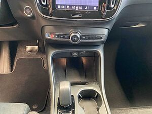 Volvo  B3 Core AUT Kam. Navi Virtual el. Heck LED
