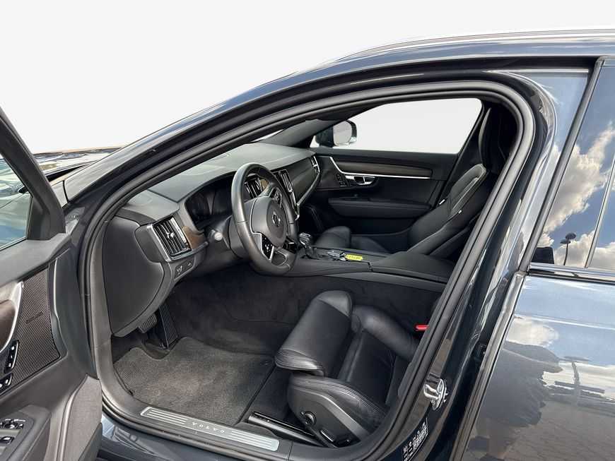 Volvo  CrossCountry