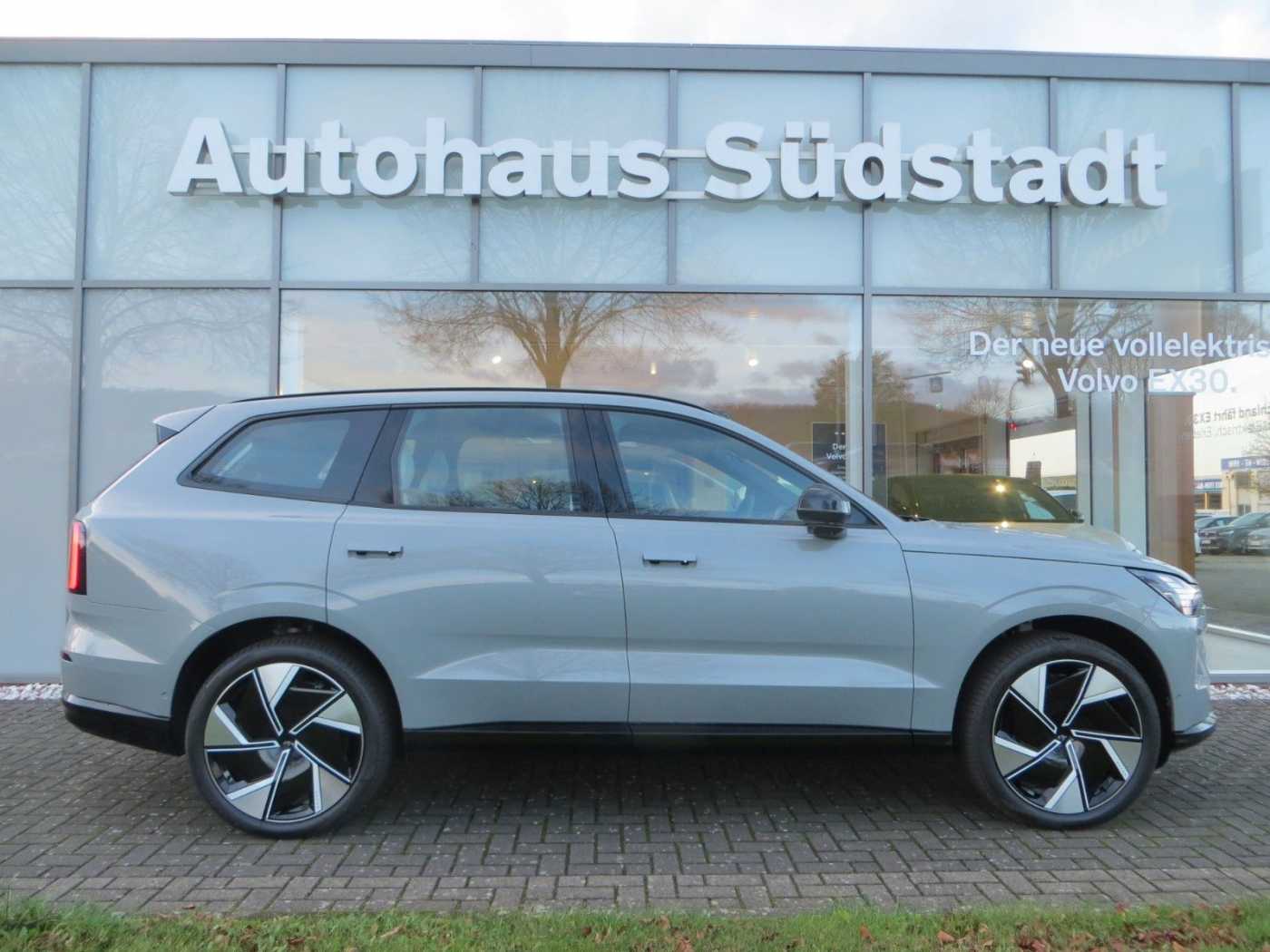 Volvo  Twin Motor AWD Ultra 7-Sitzer