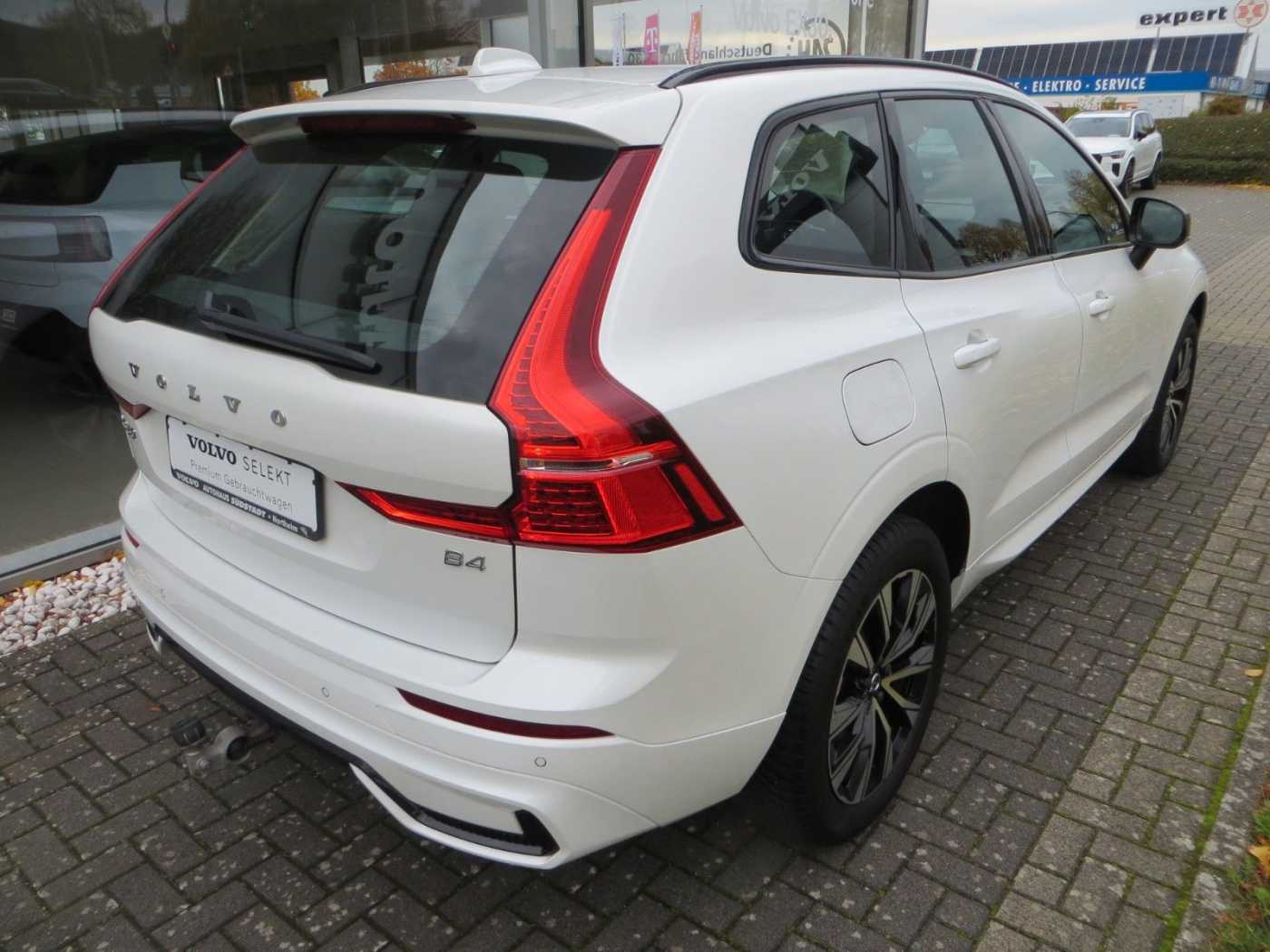 Volvo  B4 Plus Dark Auto FSH AHK