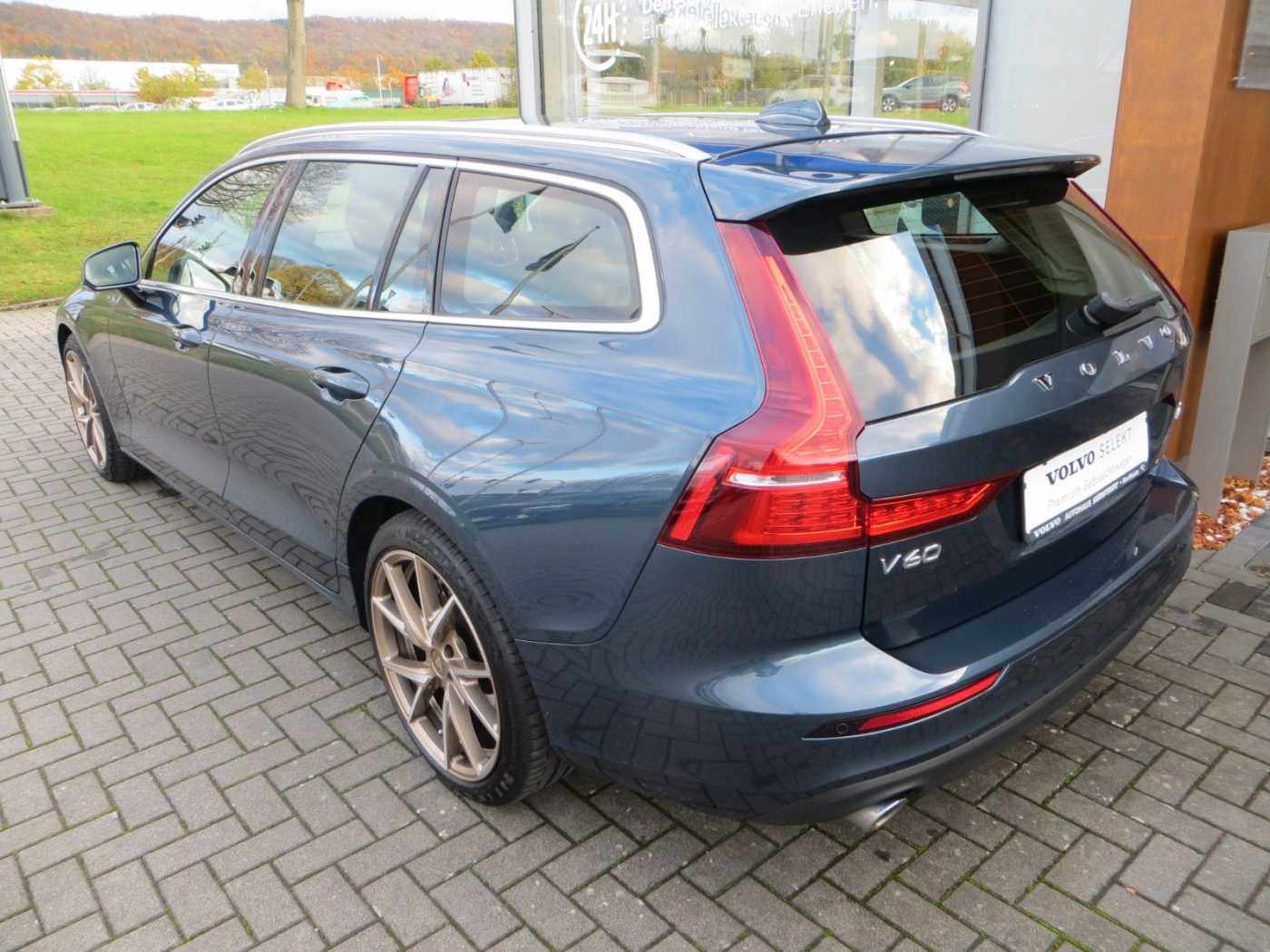 Volvo  B4  Geartronic Momentum Pro ACC LM 19&apos, &apos, AHK