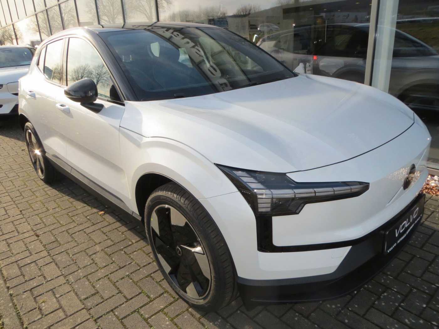 Volvo  Plus SE Extended Range