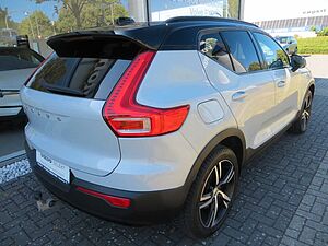 Volvo  T4 Recharge R Design H&K SOUND AHK