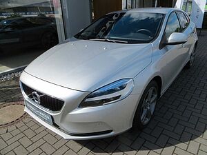 Volvo  T2 Momentum