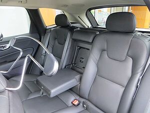 Volvo  B4 Plus Dark Auto H&K 360° STANDHZG. AHK