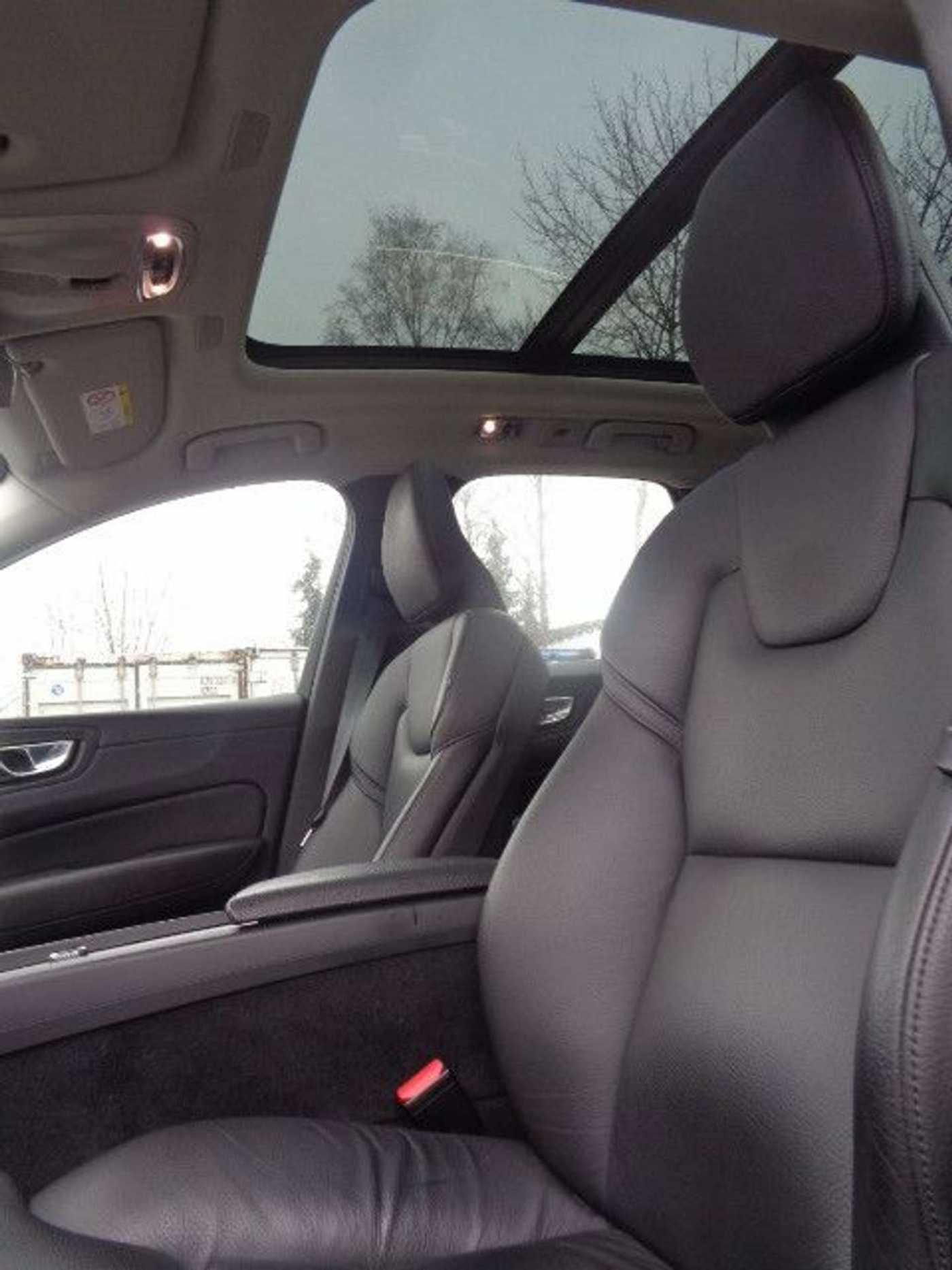 Volvo  Inscription Recharge Plug-In Hybrid AWD