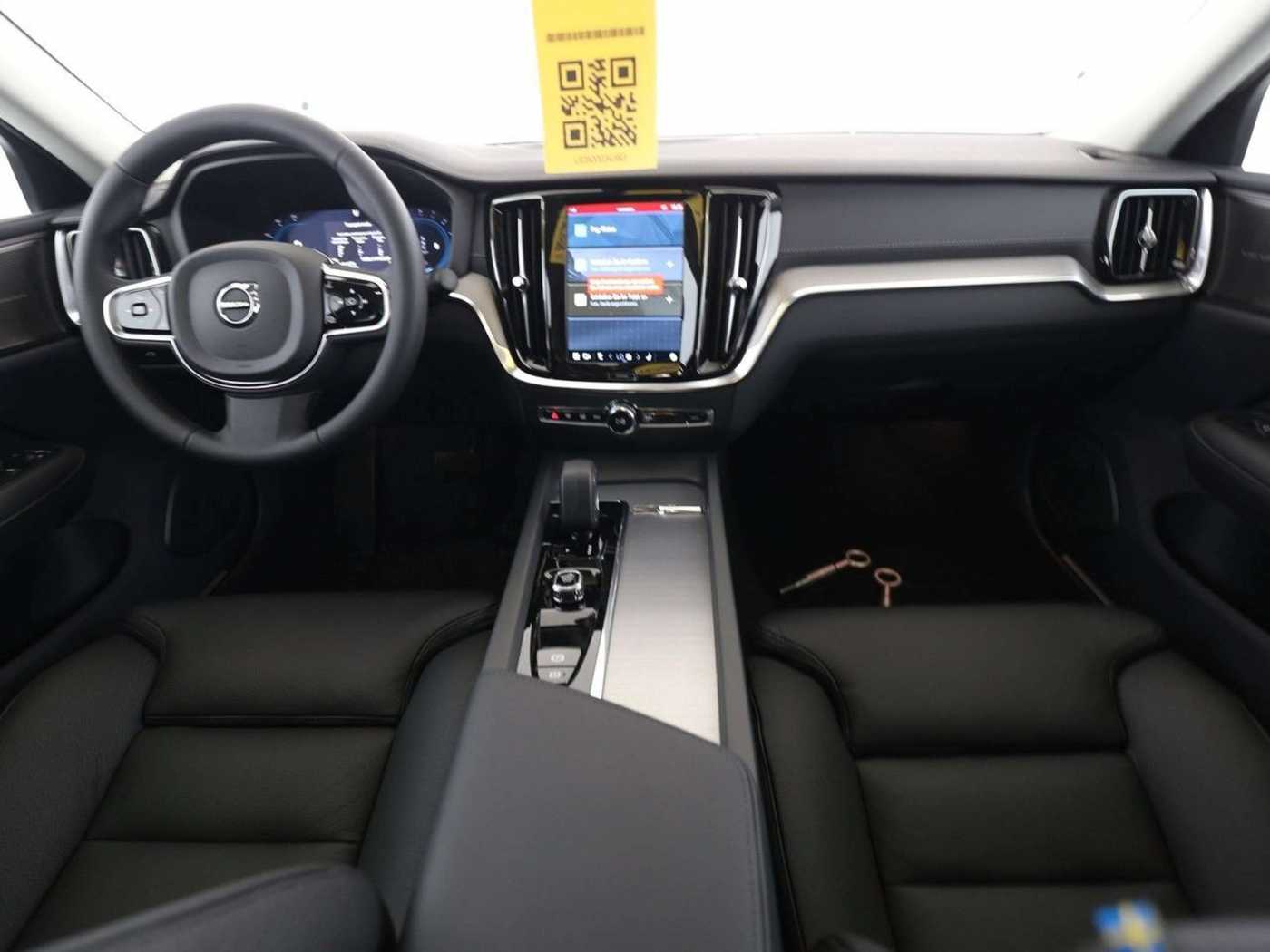 Volvo  B5 Ultimate Dark AWD*LEDER*STHZ
