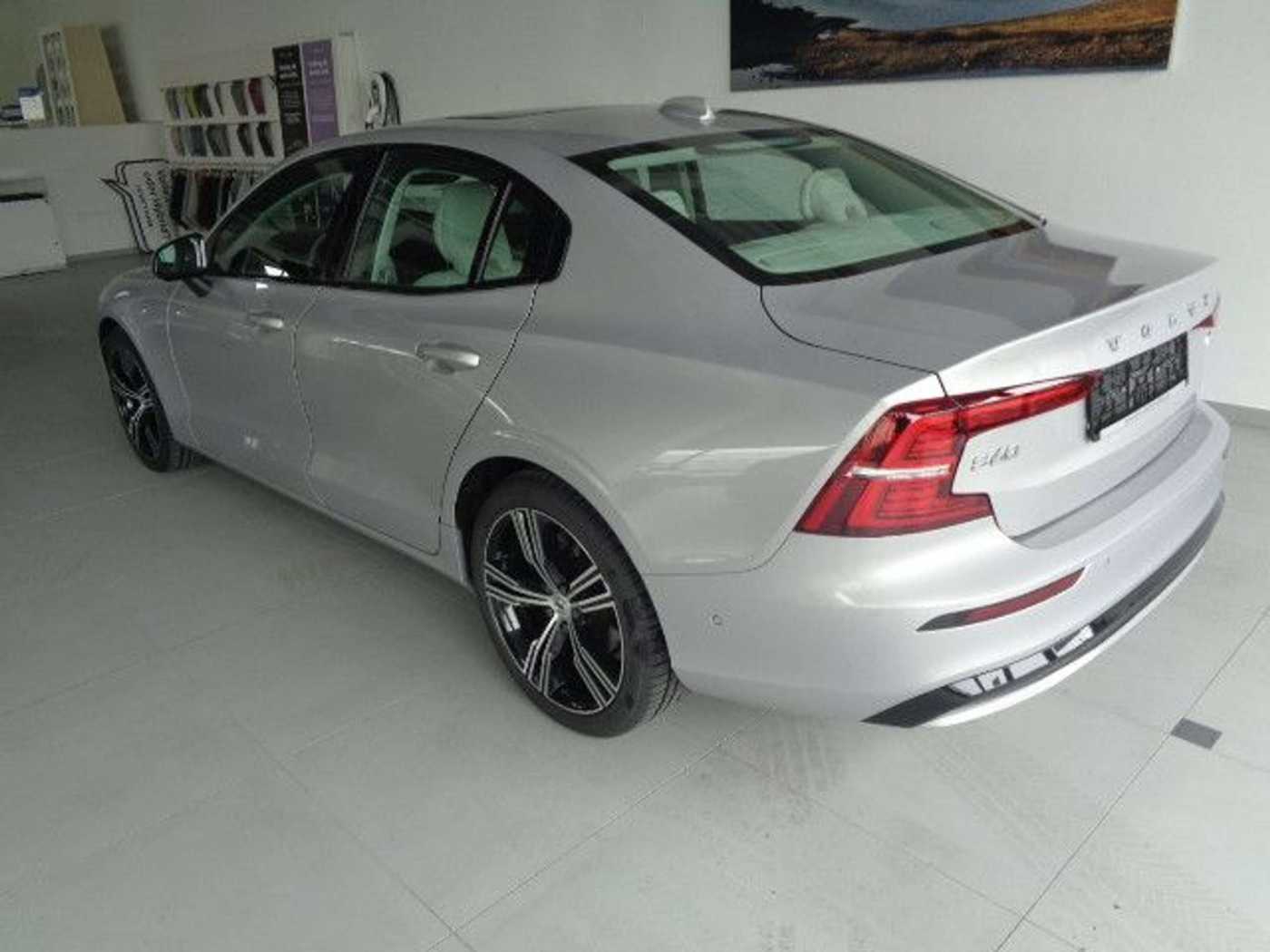 Volvo  Plus Dark*LEDER BEIGE*MITARBEITERFAHRZEUG !