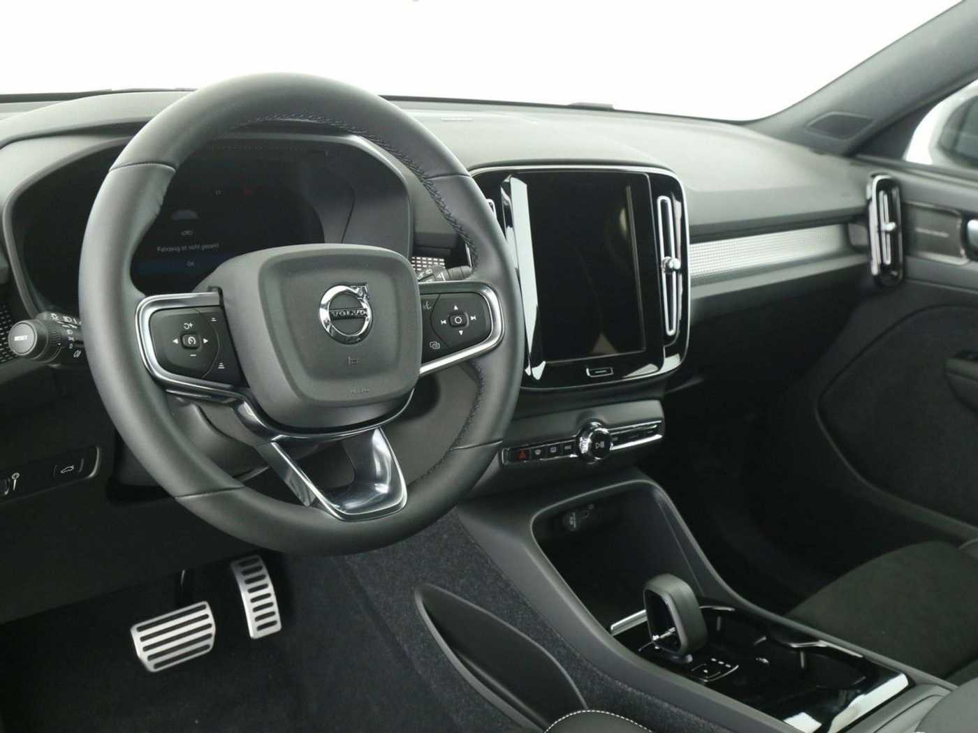 Volvo  Pro Recharge Pure Electric*ZINS 0,99% eff.