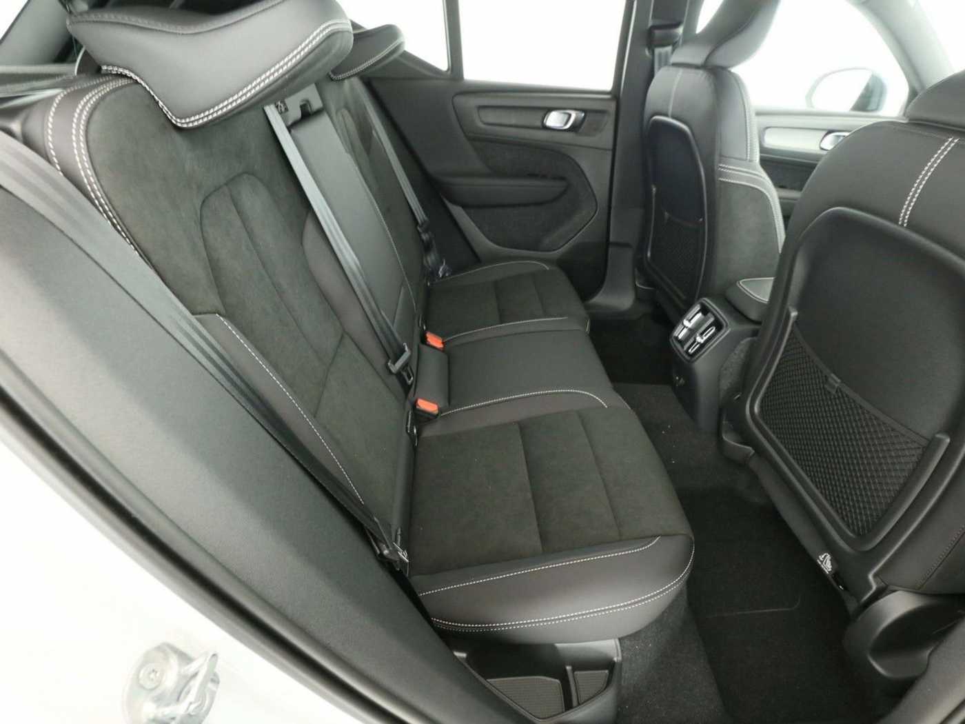 Volvo  Pro Recharge Pure Electric*ZINS 0,99% eff.