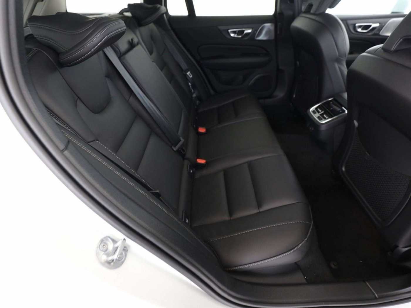 Volvo  Cross Country Ultimate AWD*UPE 79.650.- Euro