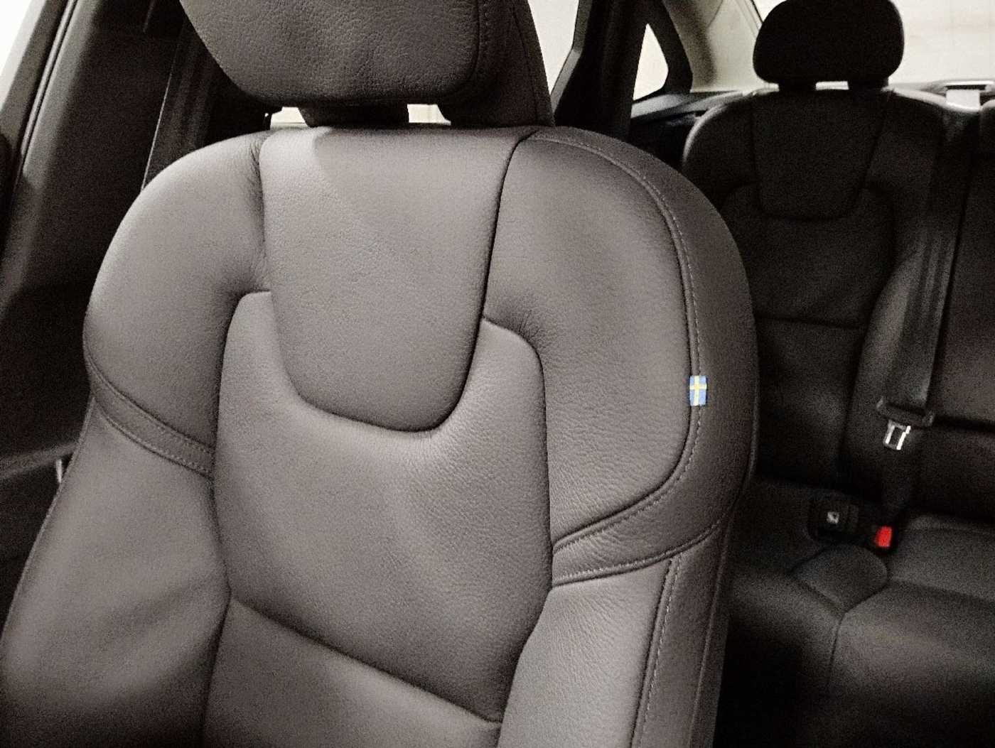 Volvo  T8 Ultimate Dark Plug-In Hybrid*LONG RANGE