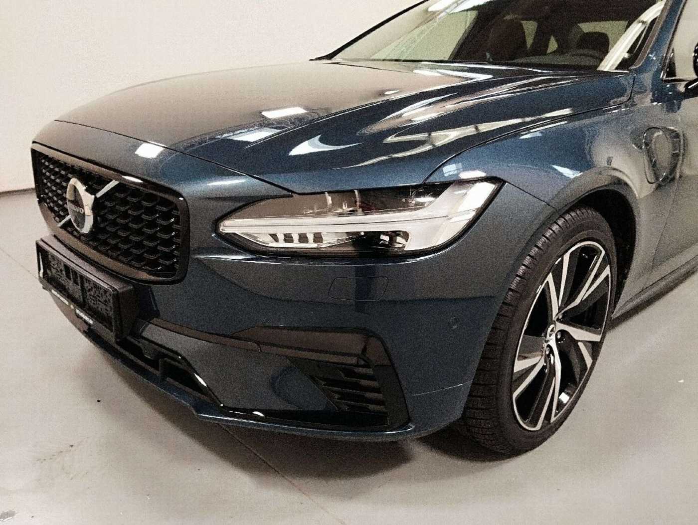 Volvo  T8 Ultimate Dark Plug-In Hybrid*LONG RANGE