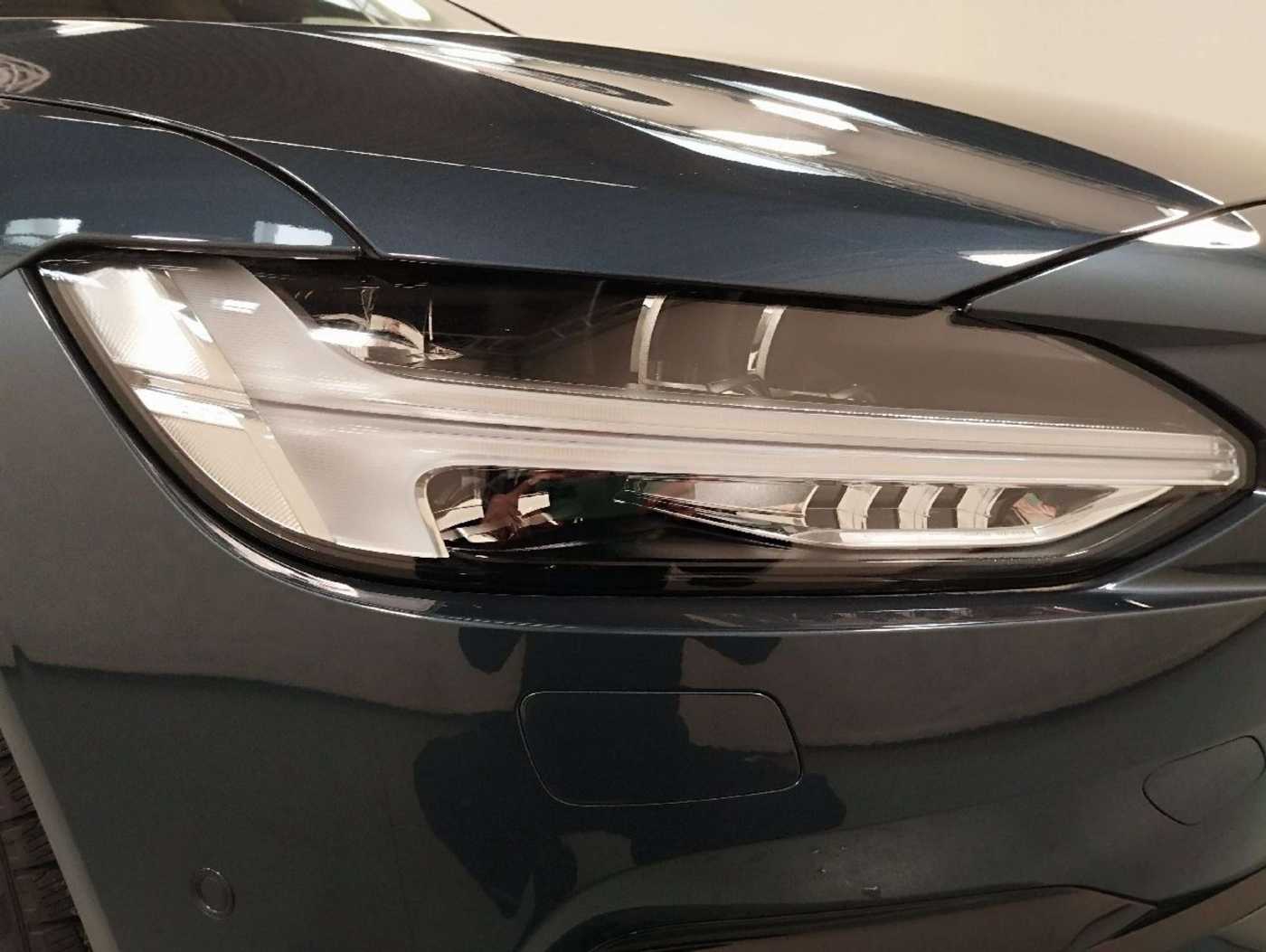 Volvo  T8 Ultimate Dark Plug-In Hybrid*LONG RANGE