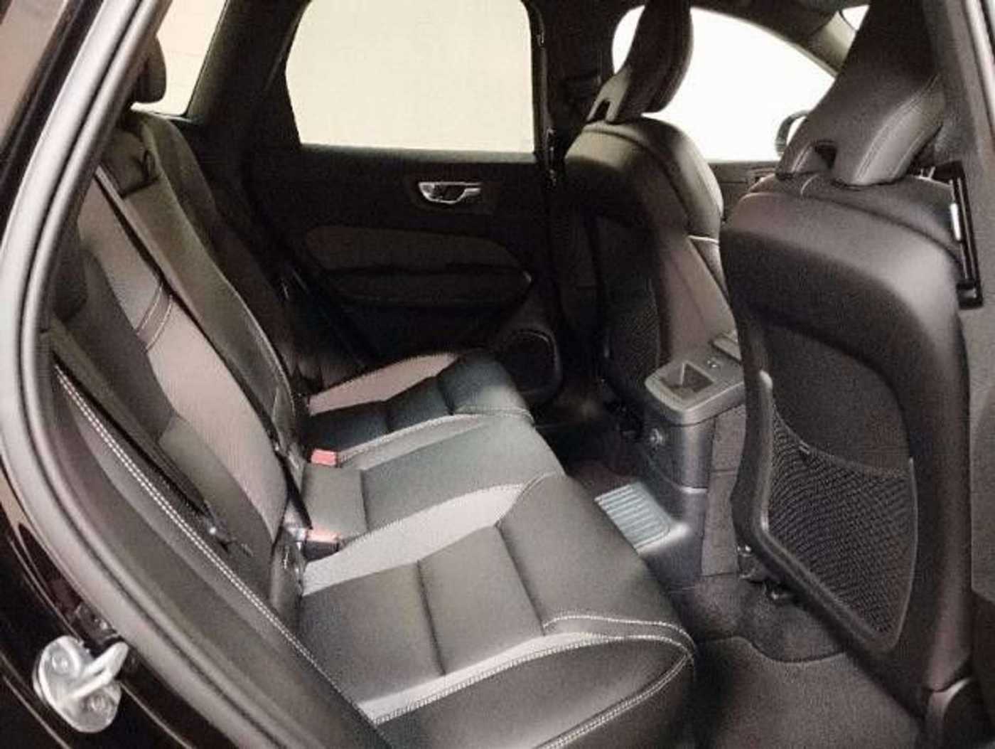 Volvo  Plus Black Edition Recharge Plug-In Hybrid