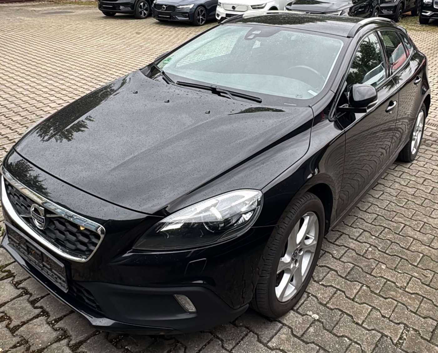 Volvo  *PANO*BI-XENON*KAMERA*AHK