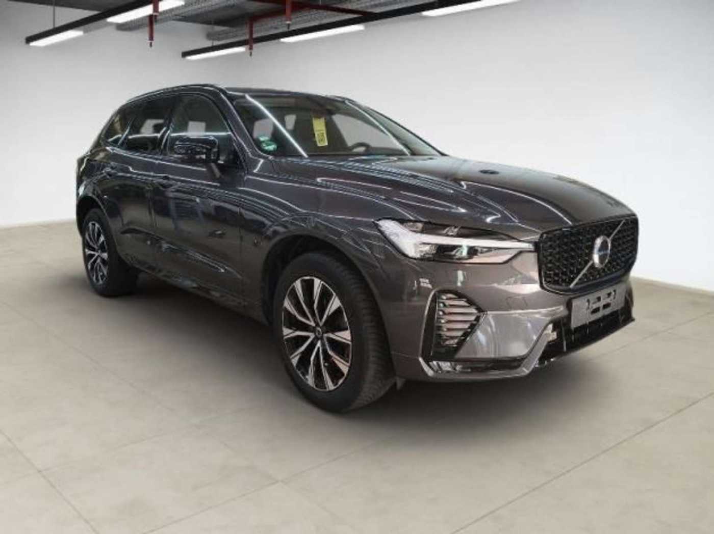 Volvo  Plus Dark AWD*STHZ*AHK*BLIS*ACC*MATRIX-LED