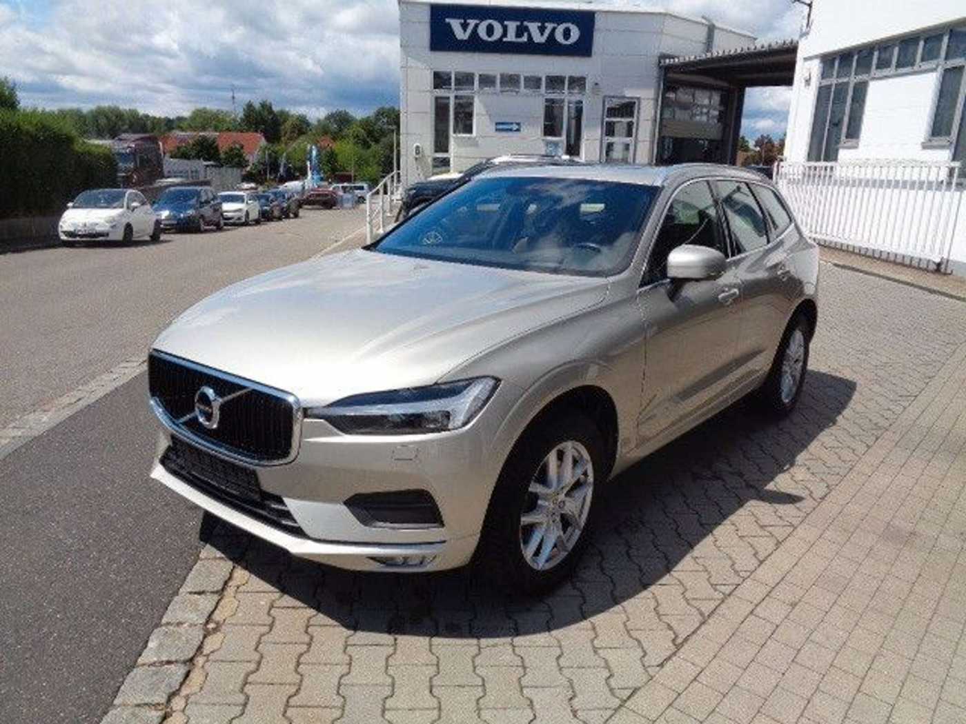 Volvo  Momentum Pro AWD*SD*ACC*BLIS*HUD*VOLL-LED