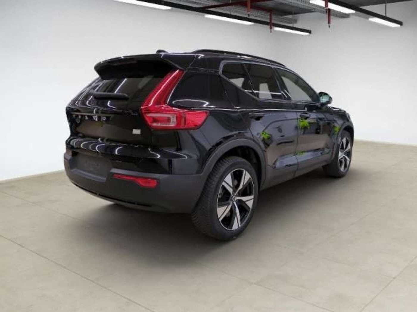 Volvo  XC40 Plus Recharge Pure Electric 2WD