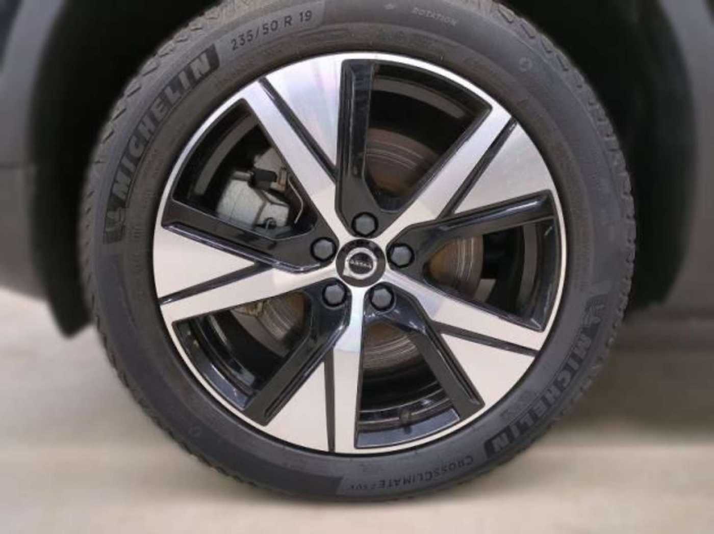 Volvo  XC40 Plus Recharge Pure Electric 2WD
