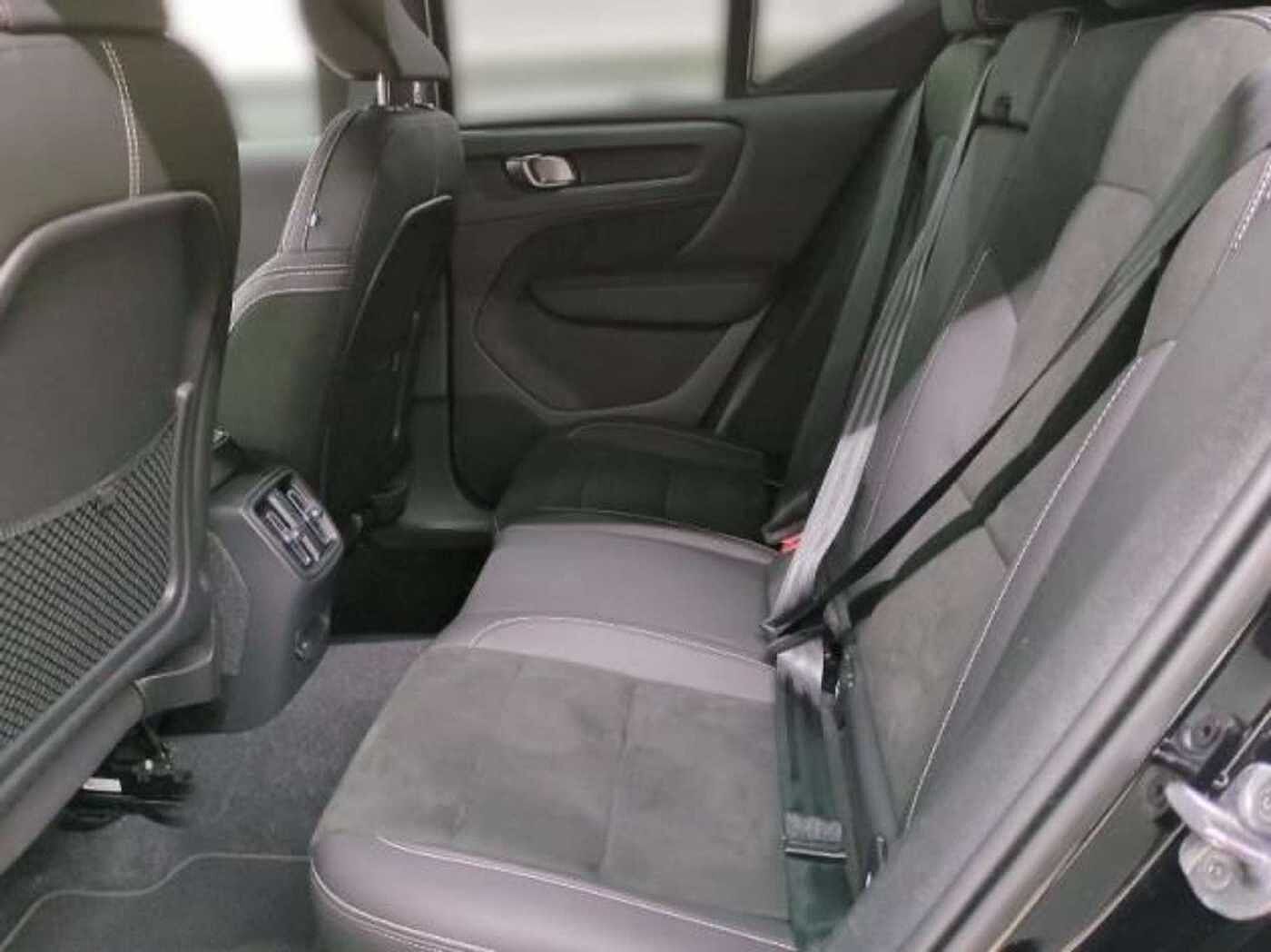 Volvo  XC40 Plus Recharge Pure Electric 2WD