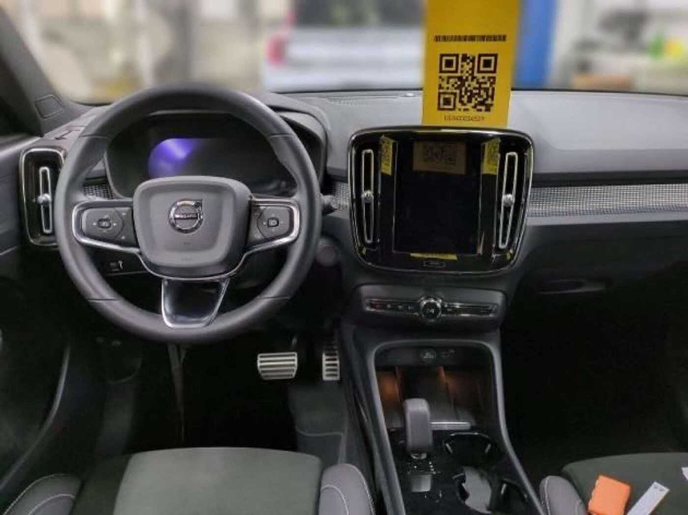 Volvo  XC40 Plus Recharge Pure Electric 2WD