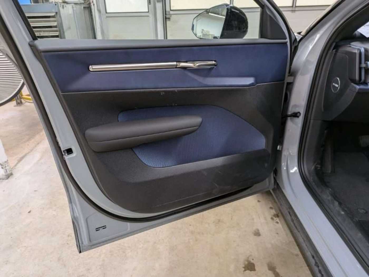 Volvo  Ultra Pure Electric EXTENDED RANGE*SELEKT28