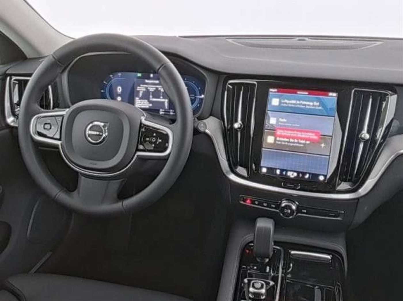 Volvo  T6 Plus Dark Recharge Plug-In Hybrid AWD
