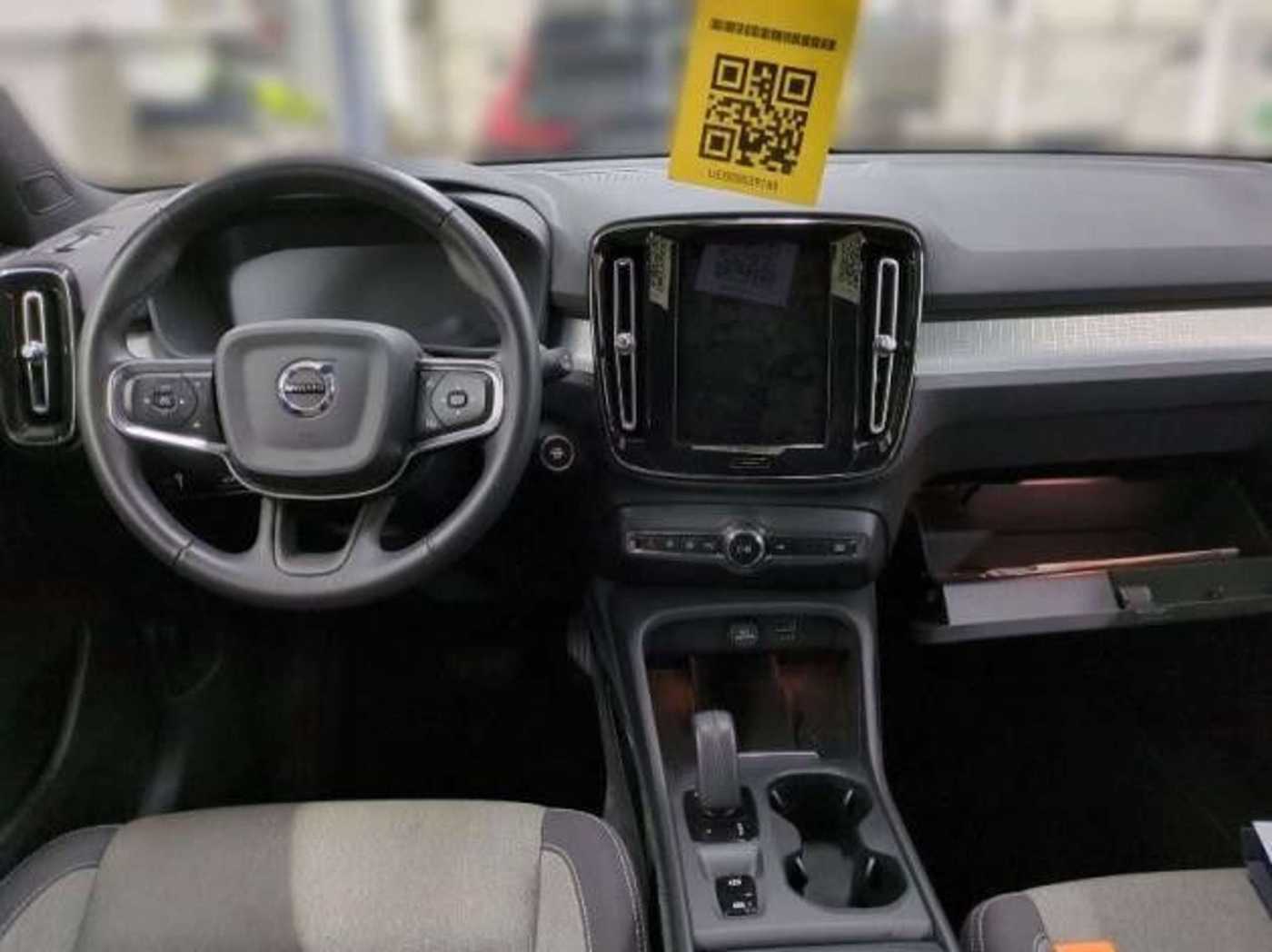 Volvo  Momentum Pro*ACC*BLIS*VOLL-LED*LH*19'*CAM