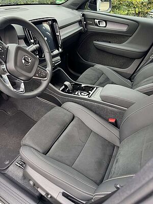Volvo  B4 Ultimate Dark*360*PIXEL-LED*STANDHEIZUNG