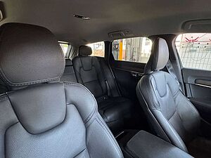 Volvo  Pro AWD