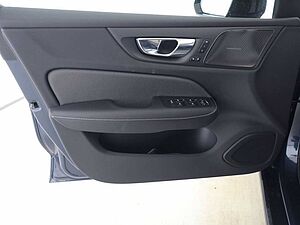 Volvo  B5 Ultimate Dark AWD*SONDERZINS 0,99% eff.