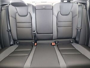Volvo  B5 Ultimate Dark AWD*SONDERZINS 0,99% eff.